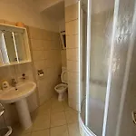 M, Ground Floor For 4 Persons