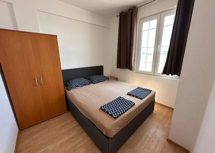 M Ground Floor For 4 Persons Ljubač