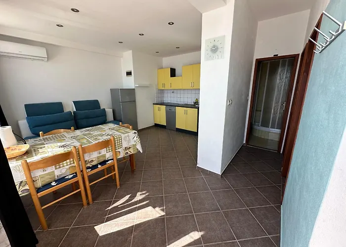 Apartment M, Ground Floor For 4 Persons